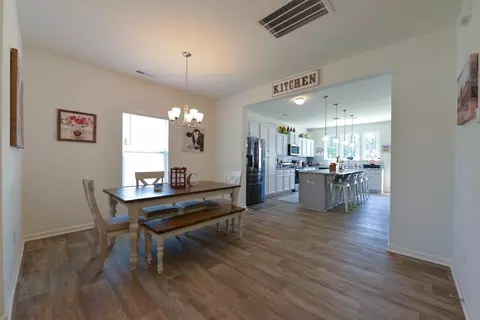 112 Pineapple Pl, Benson, NC 27504 photo 8