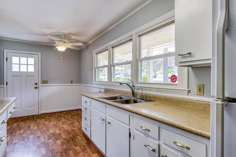 805 W Murray Ave, Durham, NC 27704 photo 5