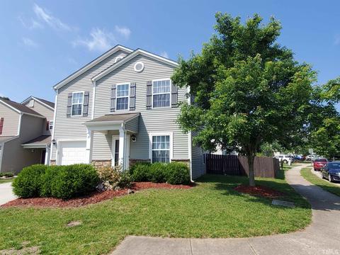 2 Bellmore Ct, Durham, NC 27703 photo 2