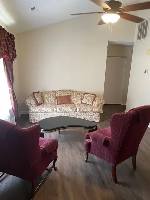 516 E Carver St, Durham, NC 27704 photo 8