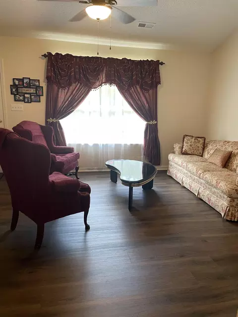 516 E Carver St, Durham, NC 27704 photo 5