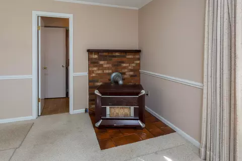 600 W Parrish Dr, Benson, NC 27504 photo 8