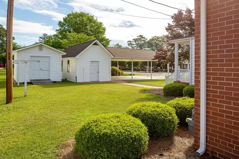 600 W Parrish Dr, Benson, NC 27504 photo 29