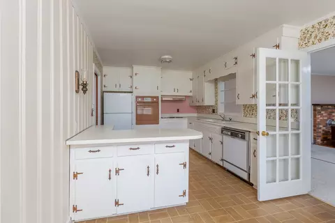 600 W Parrish Dr, Benson, NC 27504 photo 13