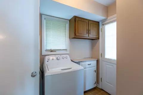 600 W Parrish Dr, Benson, NC 27504 photo 5