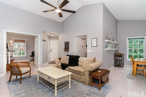 16 Preakness Dr, Durham, NC 27713 photo 3