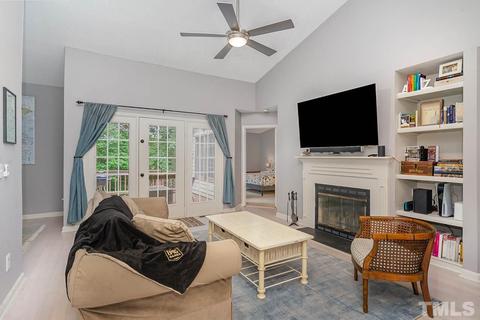 16 Preakness Dr, Durham, NC 27713 photo 2