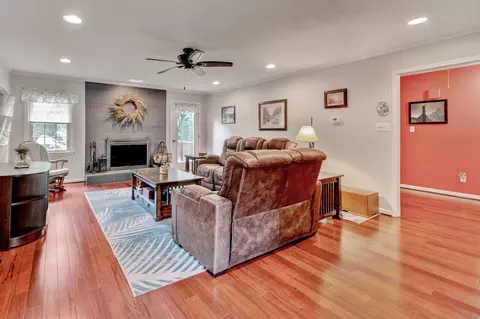 1402 Sycamore Dr, Garner, NC 27529 photo 12