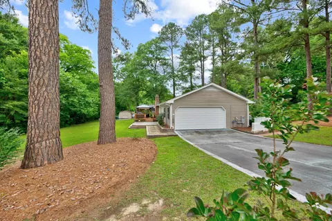 1402 Sycamore Dr, Garner, NC 27529 photo 4
