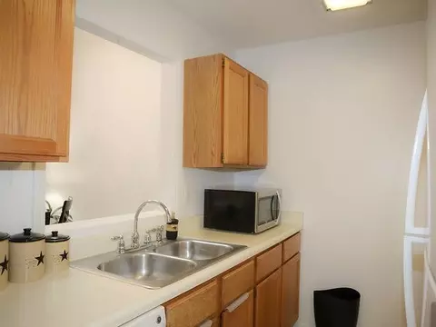 4 Forest Green Dr, Durham, NC 27705 photo 6