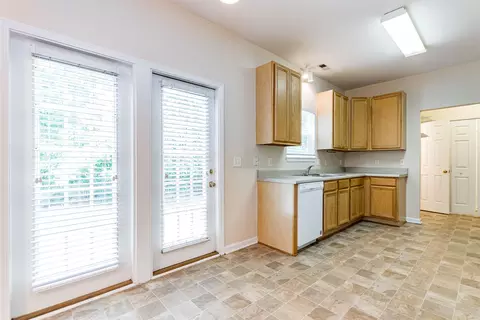 5902 Coronado Ln, Durham, NC 27713 photo 8