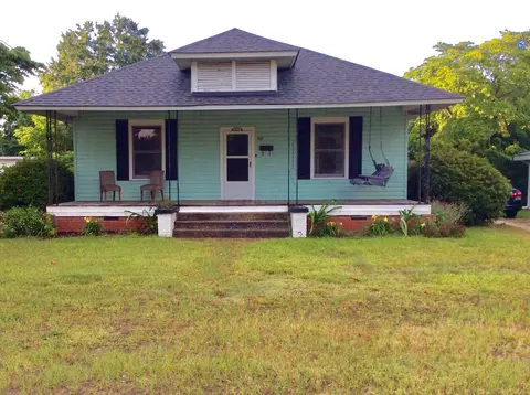 208 W C St, Erwin, NC 28339 photo 1