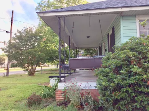 208 W C St, Erwin, NC 28339 photo 4
