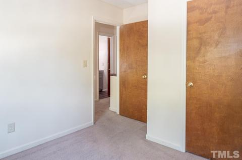 4264 Kaplan Dr, Raleigh, NC 27606 photo 14