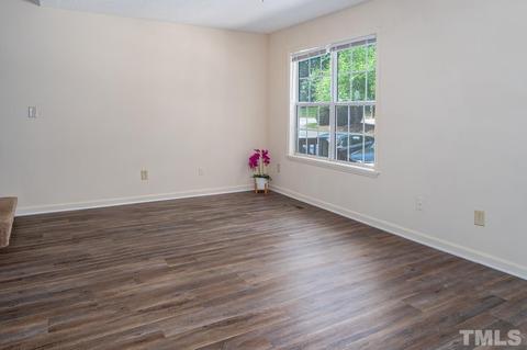 4264 Kaplan Dr, Raleigh, NC 27606 photo 4
