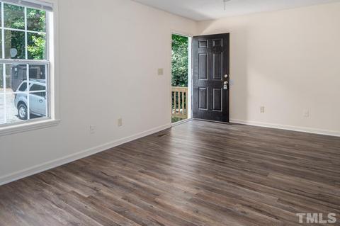 4264 Kaplan Dr, Raleigh, NC 27606 photo 3