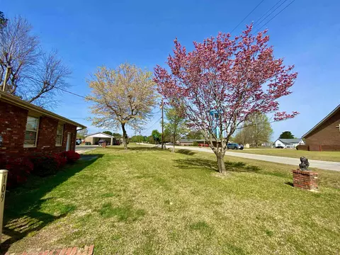 109 W B St, Erwin, NC 28339 photo 20
