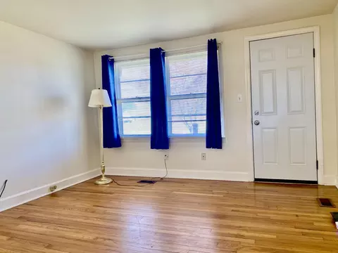 109 W B St, Erwin, NC 28339 photo 7