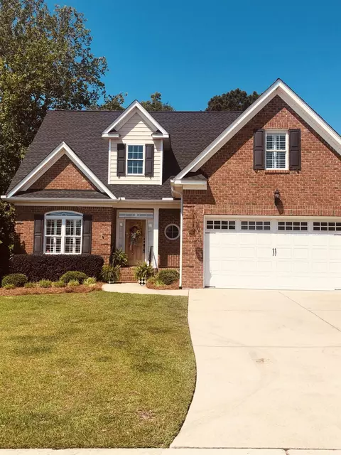 143 Colonade Ct, Benson, NC 27504