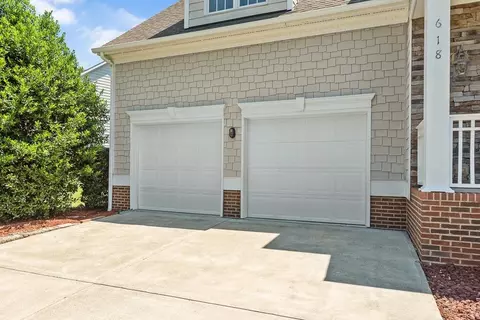 618 Red Cedar Cir, Durham, NC 27712 photo 6