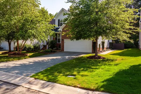 1914 Carnation Dr, Durham, NC 27703 photo 2