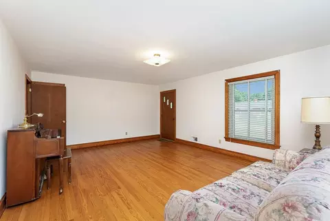 124 S Capps St, Pine Level, NC 27568 photo 3