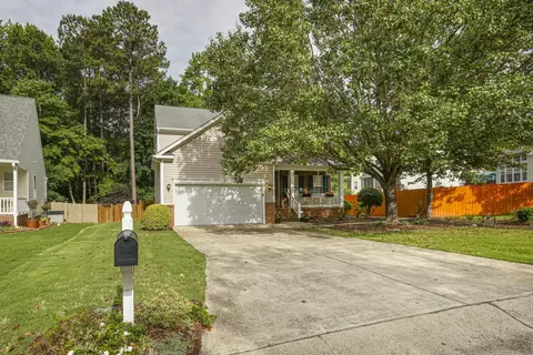 1904 Carnation Dr, Durham, NC 27703 photo 1
