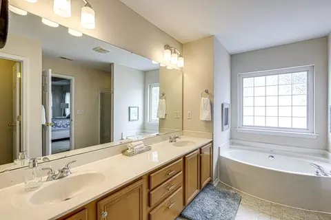 1904 Carnation Dr, Durham, NC 27703 photo 19