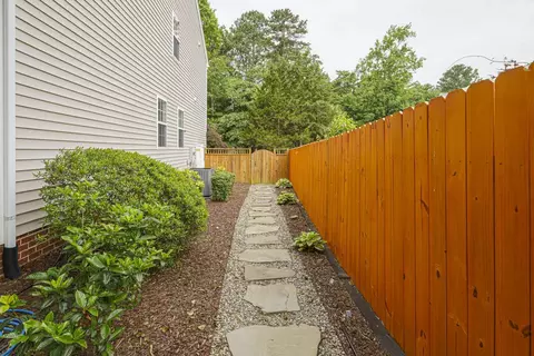1904 Carnation Dr, Durham, NC 27703 photo 31
