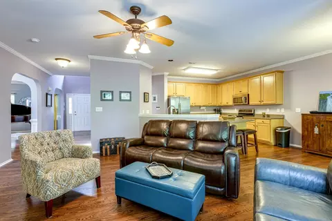 1904 Carnation Dr, Durham, NC 27703 photo 3