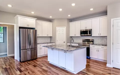 910 Spruce St, Durham, NC 27701 photo 18