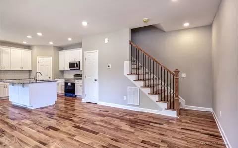 910 Spruce St, Durham, NC 27701 photo 16