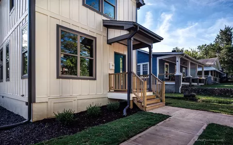 910 Spruce St, Durham, NC 27701 photo 7