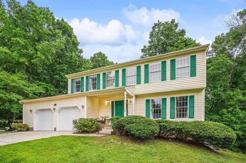 7 Moonlight Ct, Durham, NC 27703 photo 2