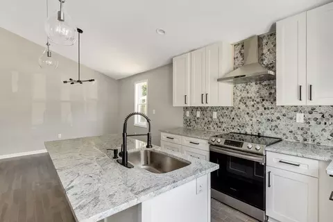 519 Barton St, Durham, NC 27707 photo 4