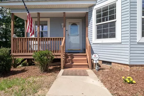 7009 Onslow Stephenson Rd, Willow Spring, NC 27592 photo 4