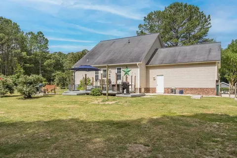 109 Walnut Dr, Benson, NC 27504 photo 30