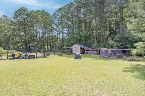 109 Walnut Dr, Benson, NC 27504 photo 38