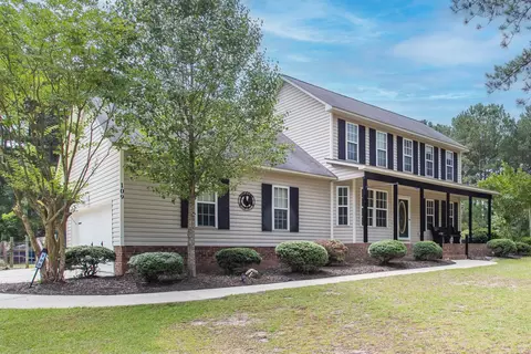109 Walnut Dr, Benson, NC 27504 photo 2