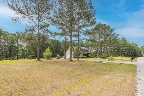 109 Walnut Dr, Benson, NC 27504 photo 28