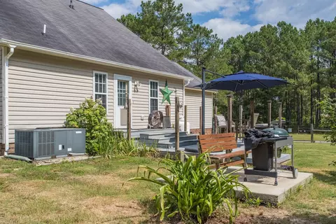 109 Walnut Dr, Benson, NC 27504 photo 31