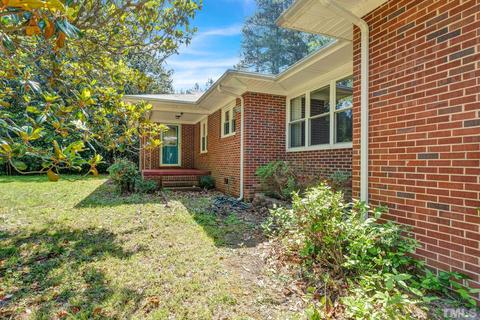200 Gordon Thomas Dr, Durham, NC 27705 photo 4