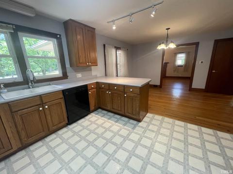 200 Gordon Thomas Dr, Durham, NC 27705 photo 12