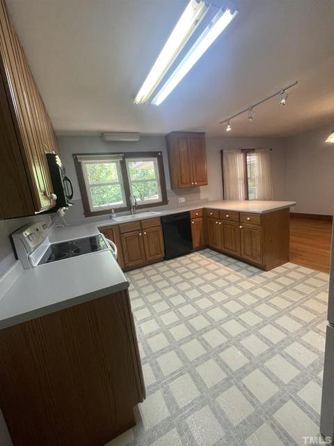 200 Gordon Thomas Dr, Durham, NC 27705 photo 11