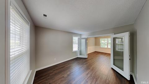 9 Spring Glen Ct, Durham, NC 27703 photo 6