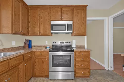 102 E B St, Erwin, NC 28339 photo 11