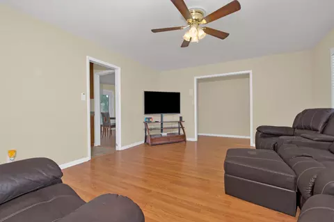 102 E B St, Erwin, NC 28339 photo 7