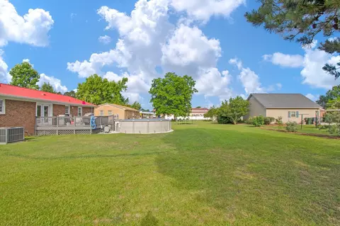 102 E B St, Erwin, NC 28339 photo 32