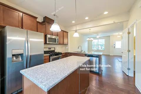7 Bitterroot Dr, Durham, NC 27705 photo 2