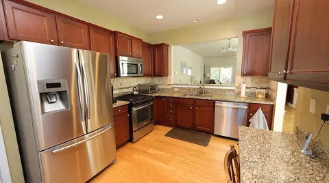 720 Bradhurst Pl, Cary, NC 27519 photo 4